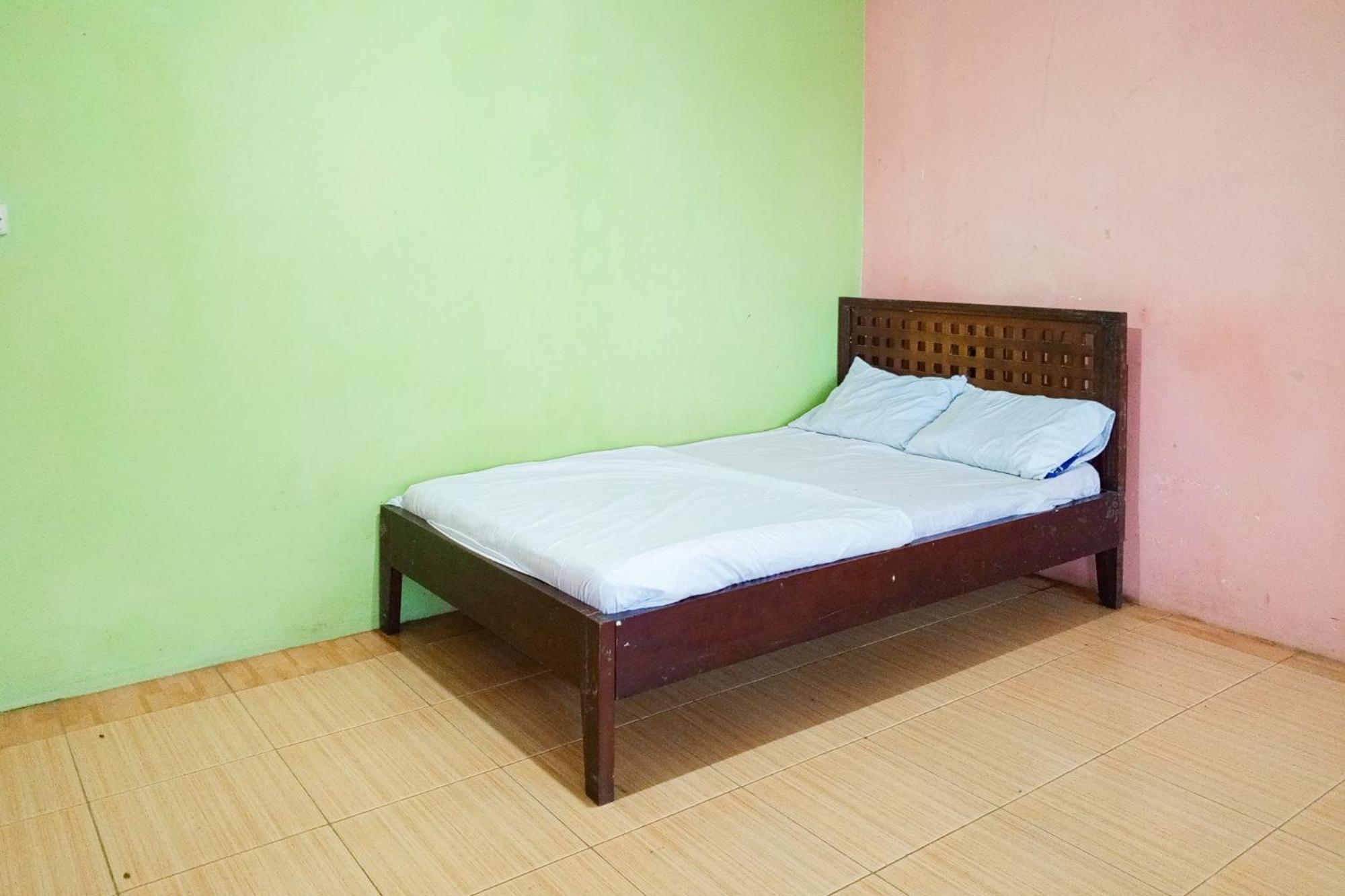 Villa Kampus Near Taman Safari Cisarua Puncak Redpartner Bogor Exterior photo